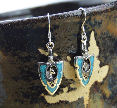 Arrow-Shaped Wolf Earring in Sterling Silver and Turquoise